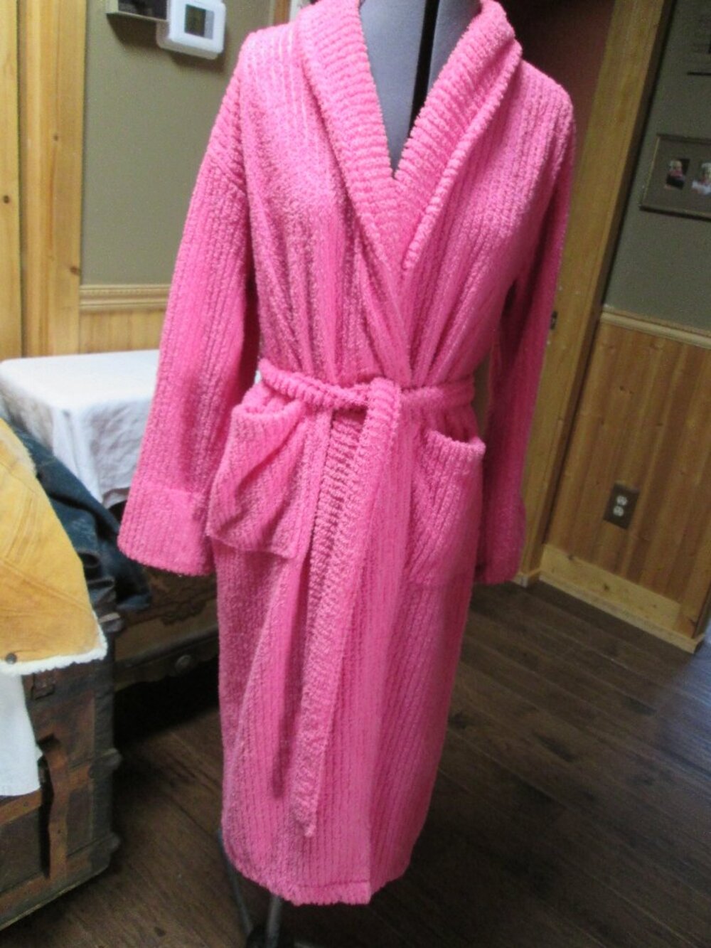 vtg TJ Lawford Med Turkish chenille Robe made in Turkey plush